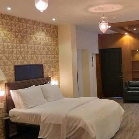 Creek Hotel - Panaji Zewnętrze zdjęcie