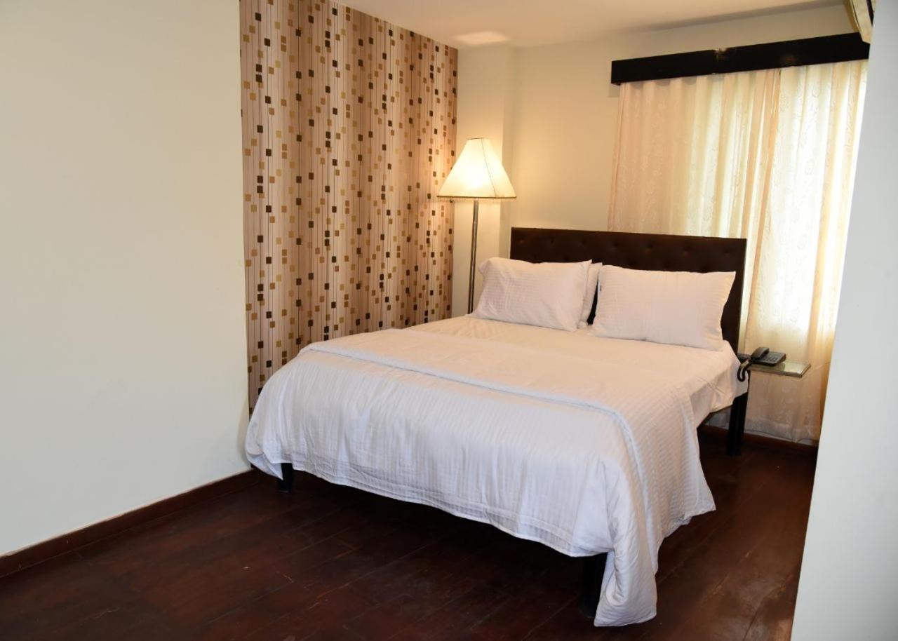 Creek Hotel - Panaji Zewnętrze zdjęcie