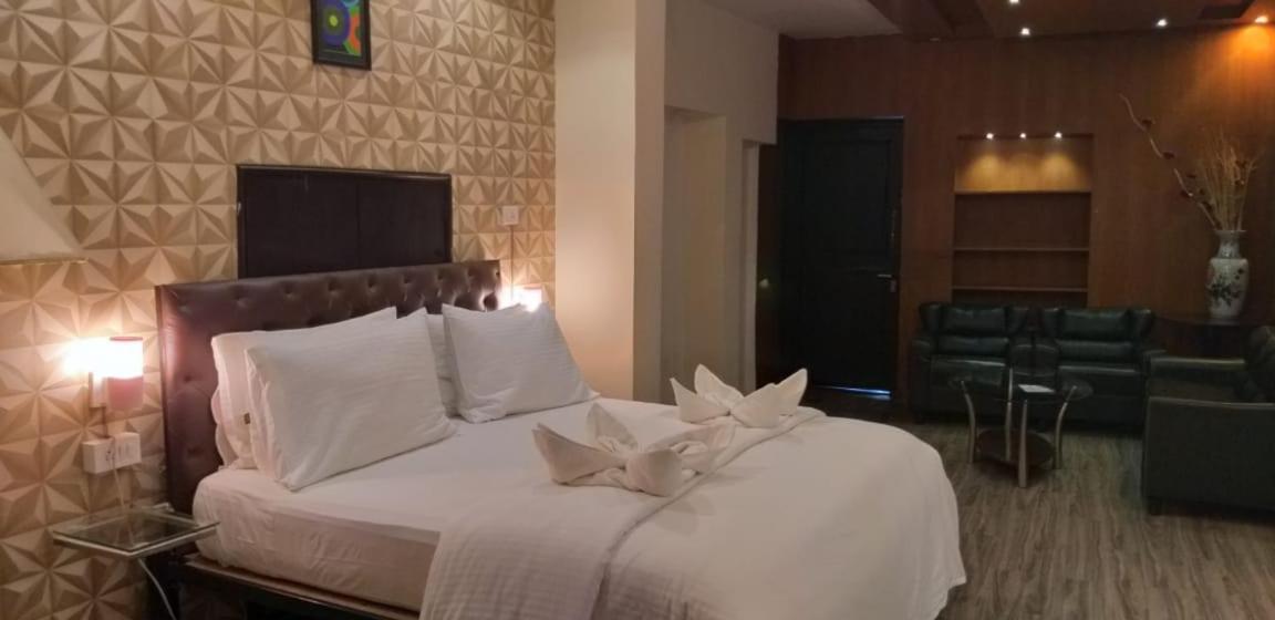Creek Hotel - Panaji Zewnętrze zdjęcie