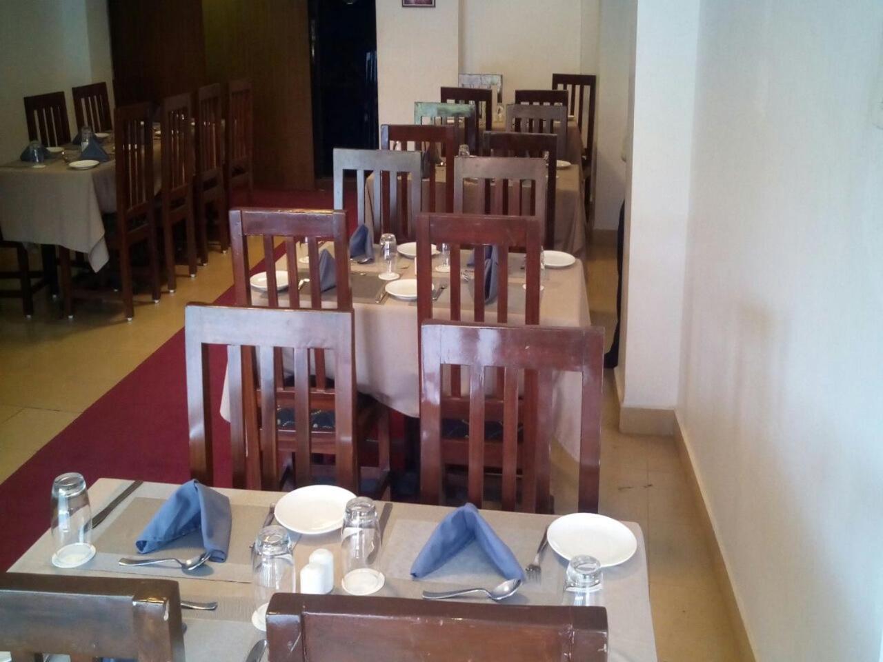 Creek Hotel - Panaji Zewnętrze zdjęcie